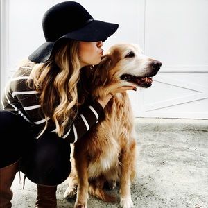 Felt black winter hat